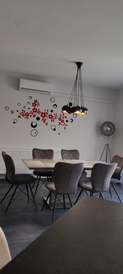 Ikon Apartman Хайдусобосло Экстерьер фото