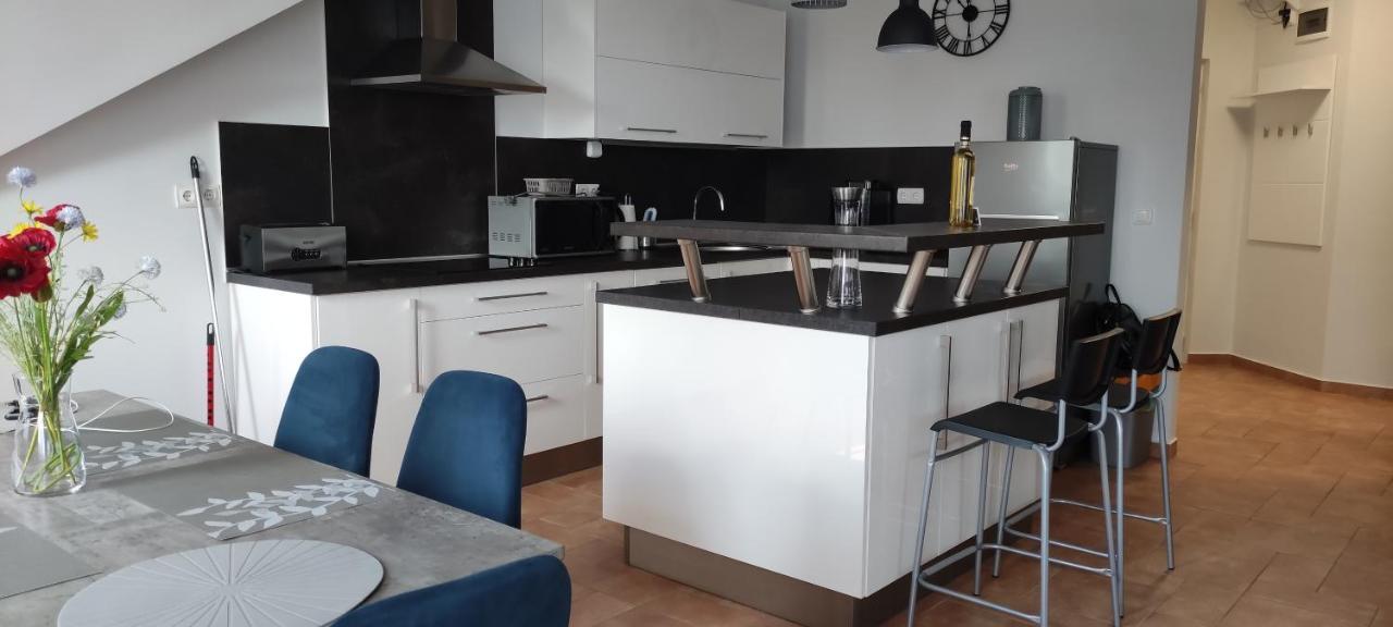 Ikon Apartman Хайдусобосло Экстерьер фото