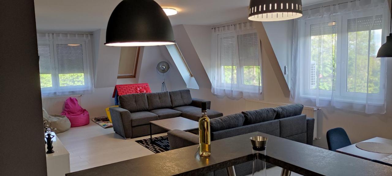Ikon Apartman Хайдусобосло Экстерьер фото